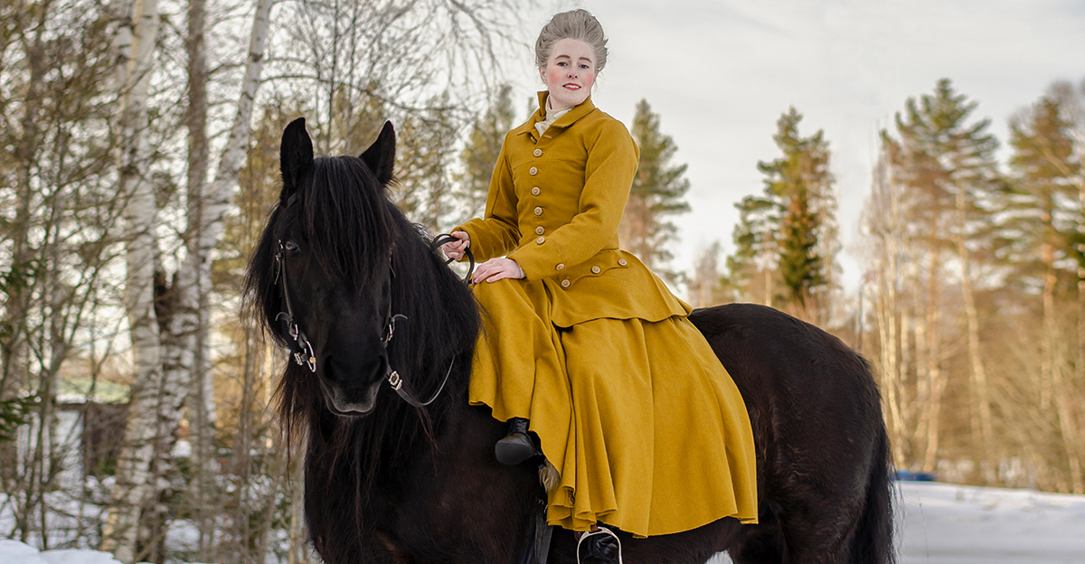 18th century riding habit and riding skirt / 1700tals riddräkt med ridkjol
