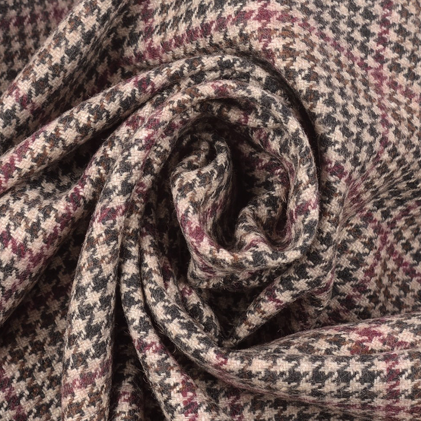 Patterned wool fabric / Mönstrat ylletyg